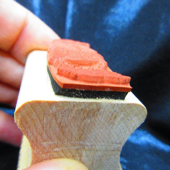 Penguin Rubber Wood Mounted Stamp 1.5" x 1.25" - Picture 3 of 3